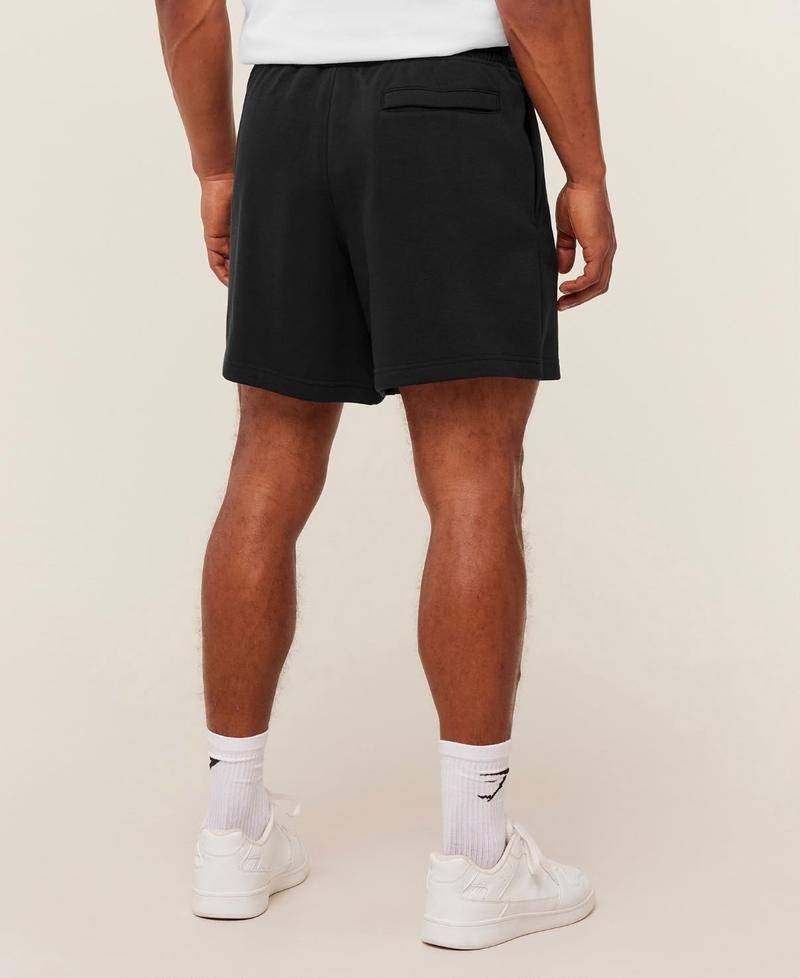 Crest Short Black Gymshark